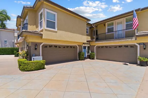 Carlsbad, CA 92009,2534 Navarra DR #C