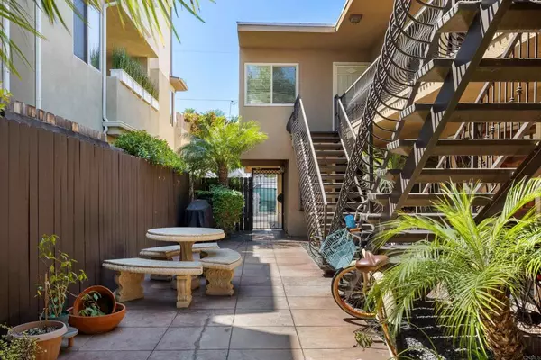 San Diego, CA 92109,1361 Felspar Street #7