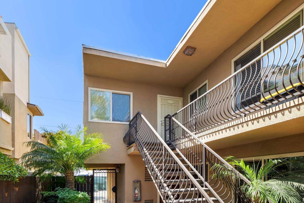 San Diego, CA 92109,1361 Felspar Street #7