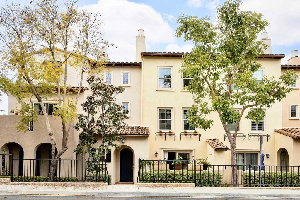 San Marcos, CA 92078,2484 Longstaff CT