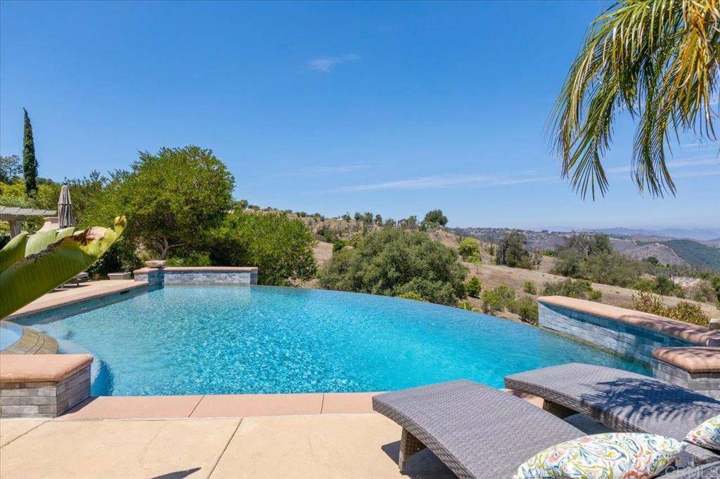 31662 Orange Blossom Ct, Valley Center, CA 92082