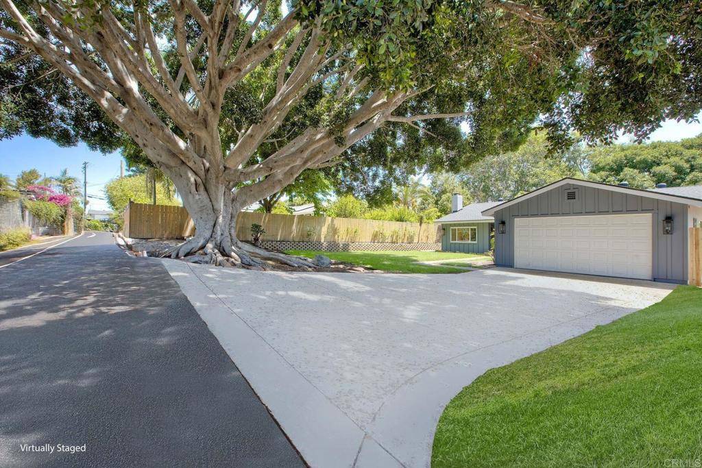 Vista, CA 92083,1019 Highland DR
