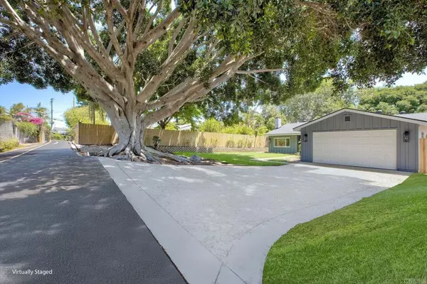 Vista, CA 92083,1019 Highland DR