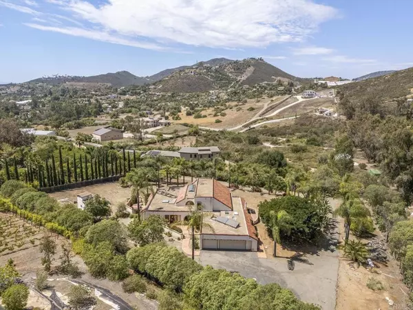 Vista, CA 92084,1108 Blue Bird Canyon TRL