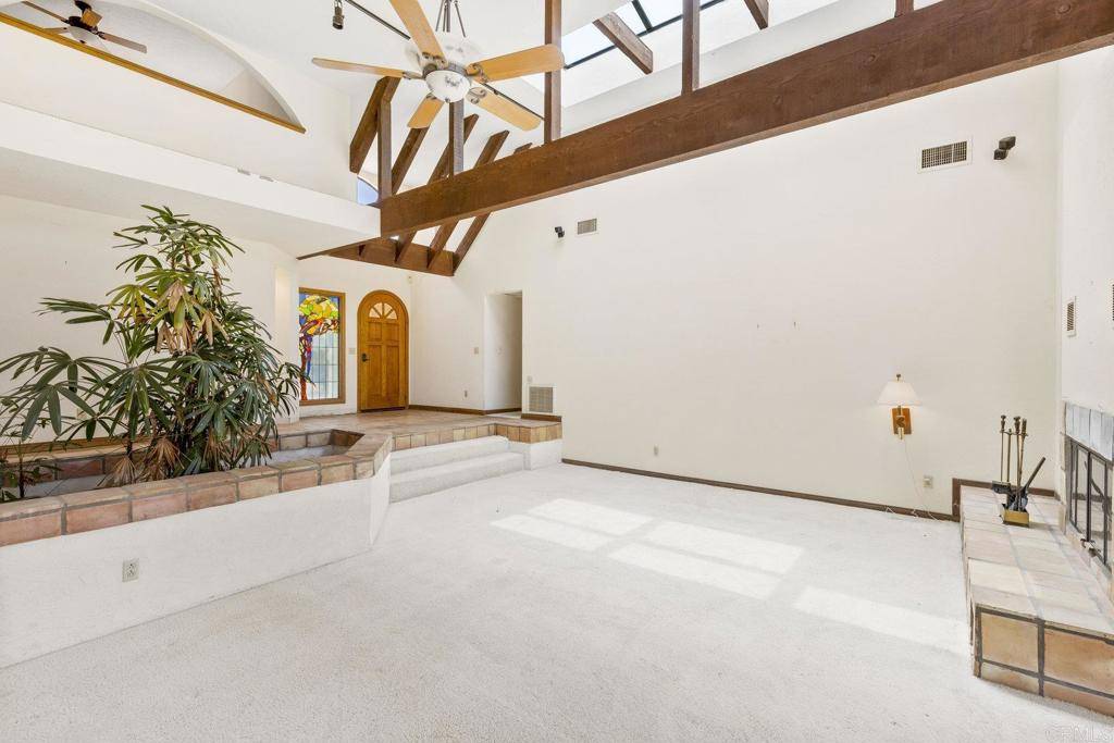Vista, CA 92084,1108 Blue Bird Canyon TRL