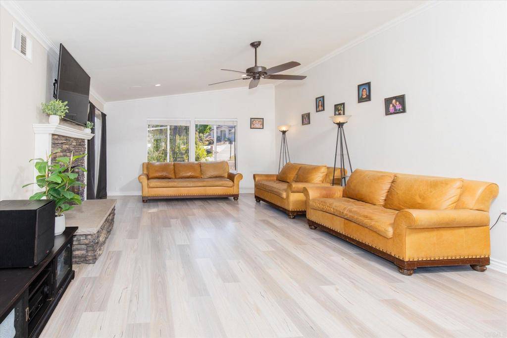 Ramona, CA 92065,24093 Sargeant Rd.