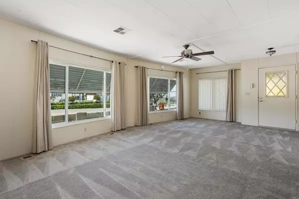San Marcos, CA 92078,650 S Rancho Santa Fe RD #9