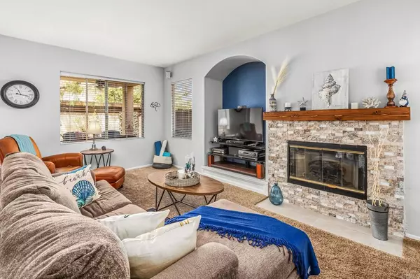 Oceanside, CA 92058,625 Sumner WAY #2