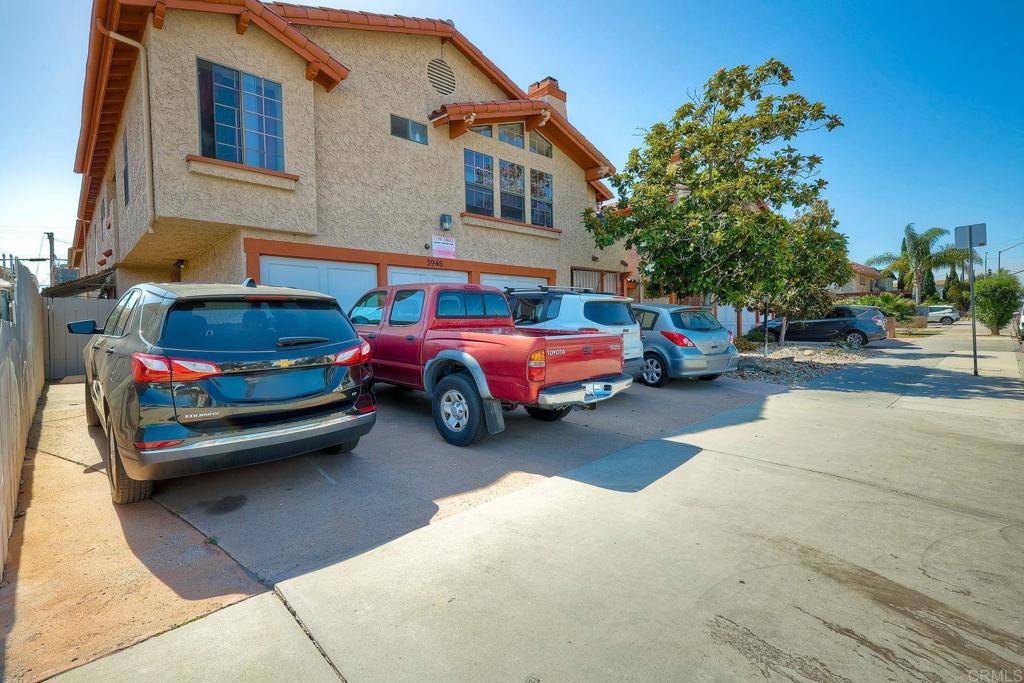 San Diego, CA 92104,3946 Utah ST #2