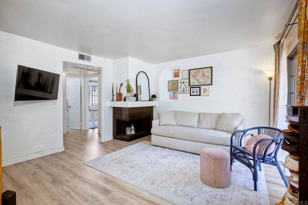 San Diego, CA 92104,3946 Utah ST #2