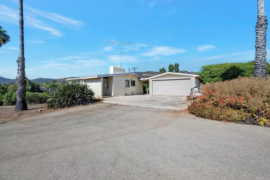 2151 Catalina Avenue, Vista, CA 92084