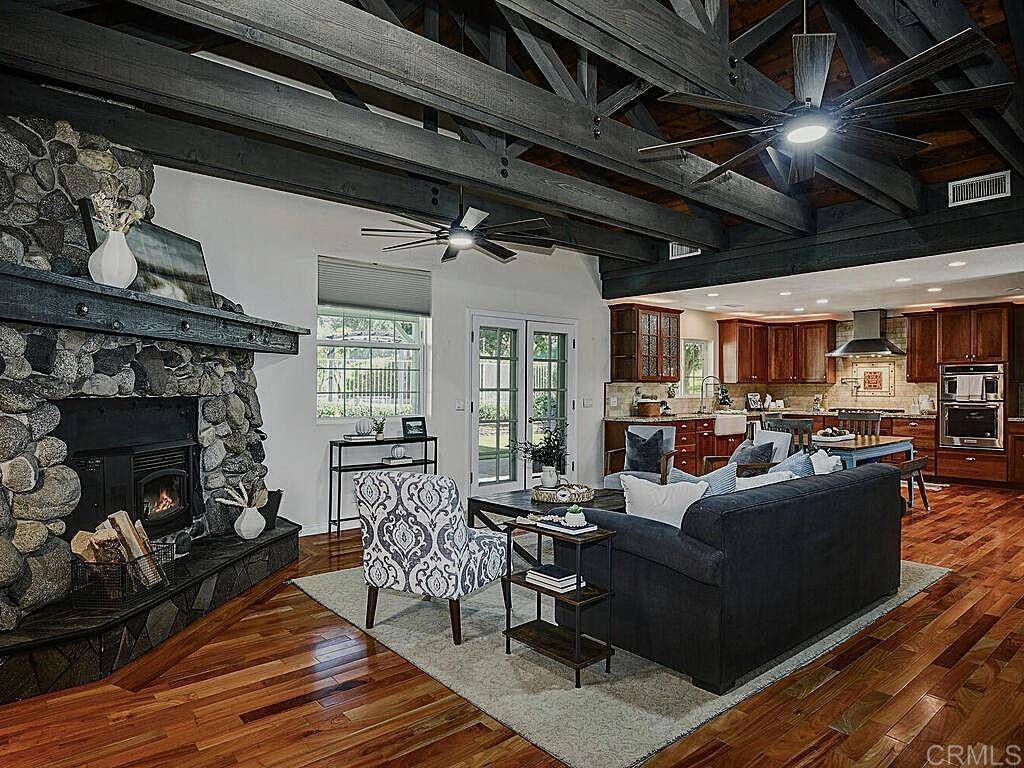 745 N Stage Coach LN, Fallbrook, CA 92028