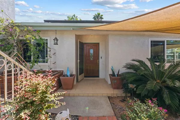 Fallbrook, CA 92028,425 E Dougherty ST
