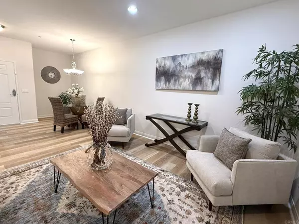 San Diego, CA 92130,3887 Pell PL
