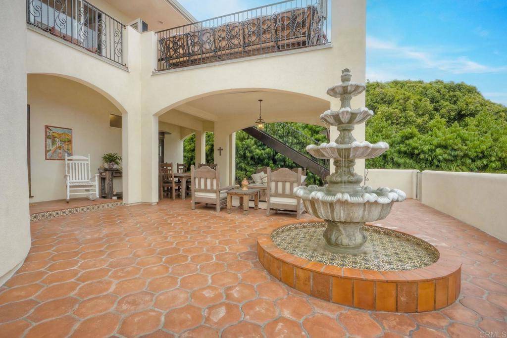 Encinitas, CA 92024,1007 Eolus AVE