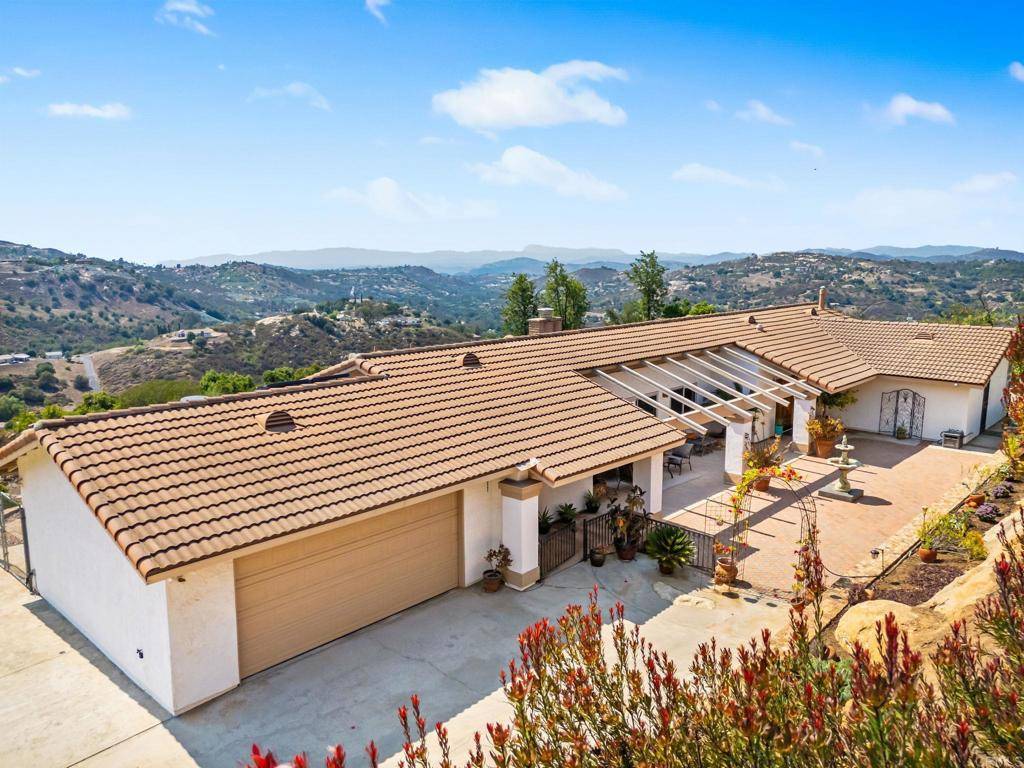 Valley Center, CA 92082,13065 Via Suena