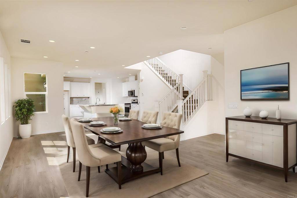 Escondido, CA 92029,21689 Trail Ridge DR