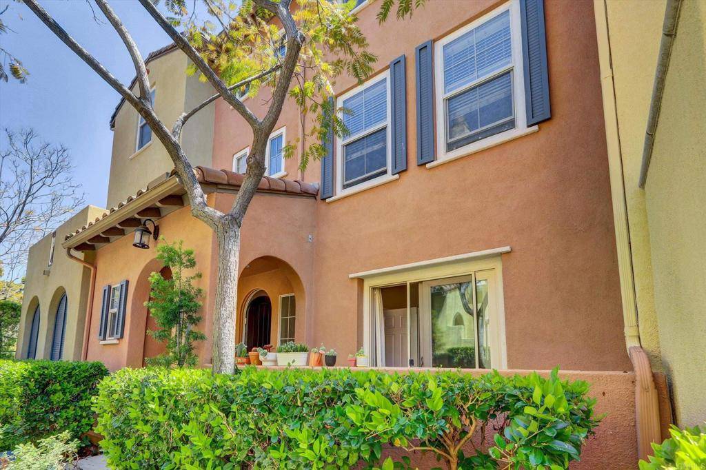 San Diego, CA 92108,2640 Escala CIR