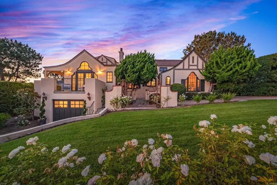 550 Amphitheatre DR, Del Mar, CA 92014