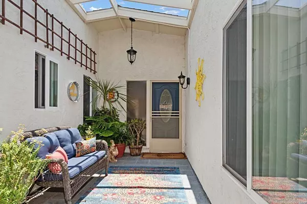 Oceanside, CA 92057,3729 Clove Way