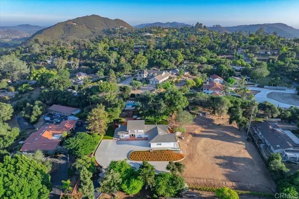 Escondido, CA 92029,1015 Vereda Callada