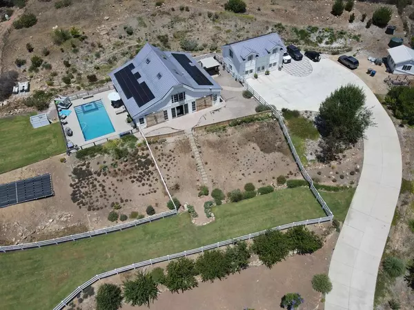 Escondido, CA 92029,7702 Camino Sereno