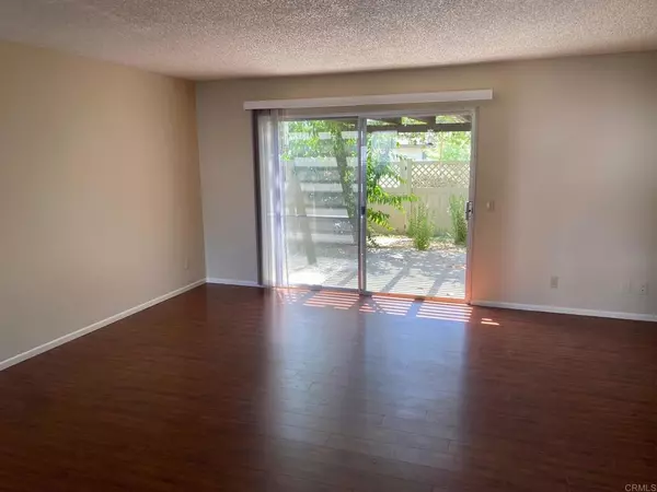Escondido, CA 92026,212 Eveningside