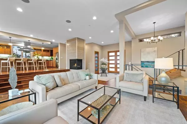 Encinitas, CA 92024,614 Ocean View AVE