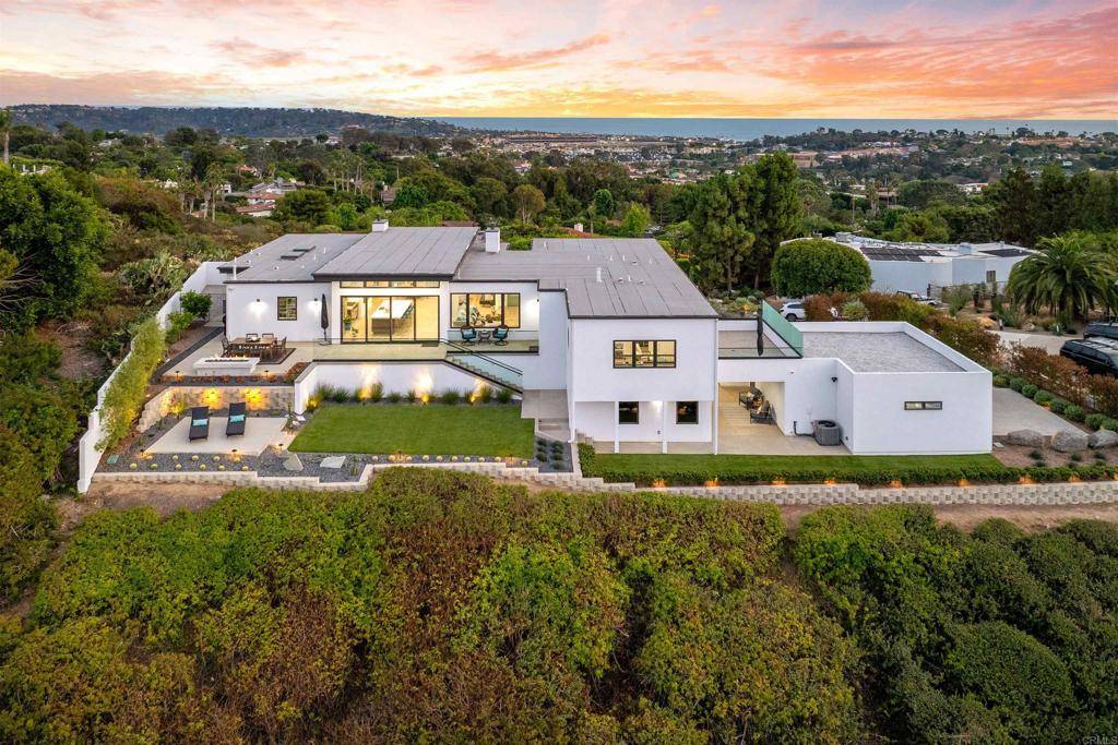 Del Mar, CA 92014,1110 Solana DR