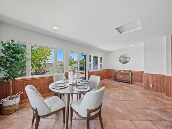 Poway, CA 92064,13046 Cree DR