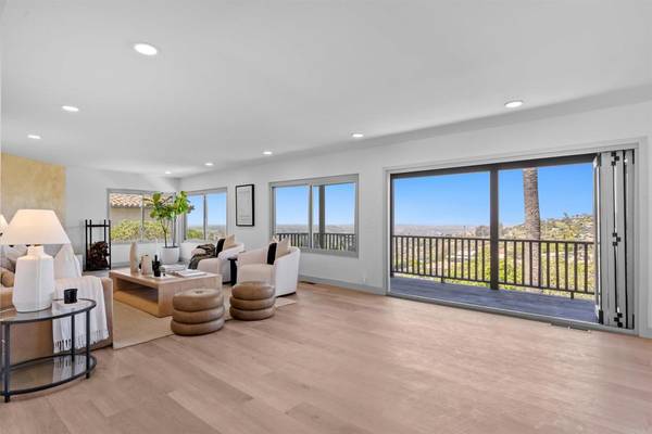 5740 Daffodil LN, San Diego, CA 92120