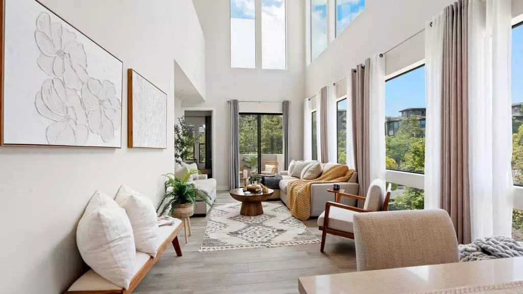 8536 Aspect DR, San Diego, CA 92108