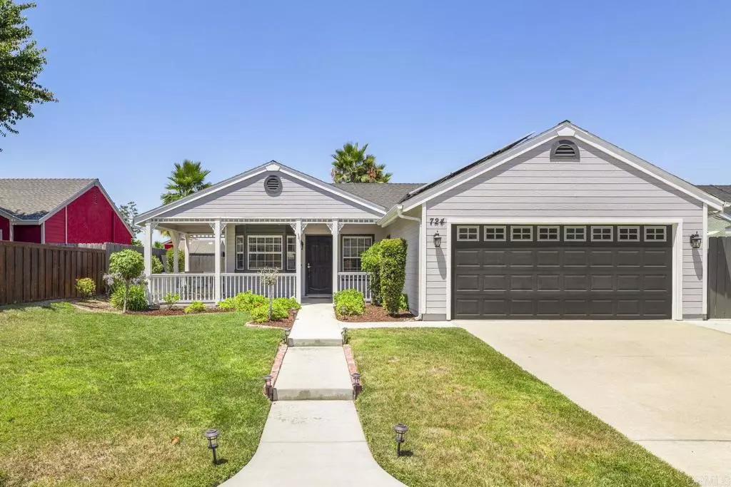 Oceanside, CA 92057,724 Hollowglen RD