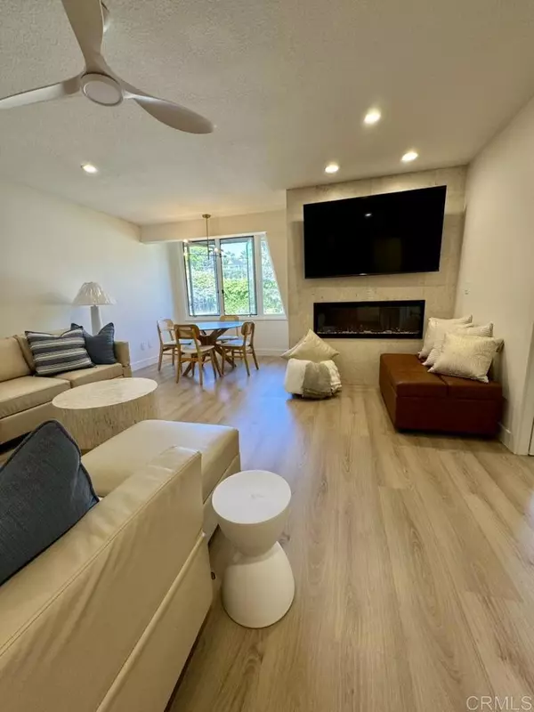Del Mar, CA 92014,1562 Camino Del Mar #635