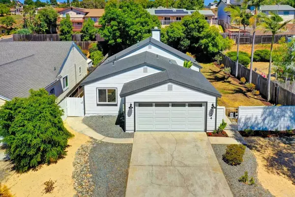 Fallbrook, CA 92028,324 Shady Glen DR