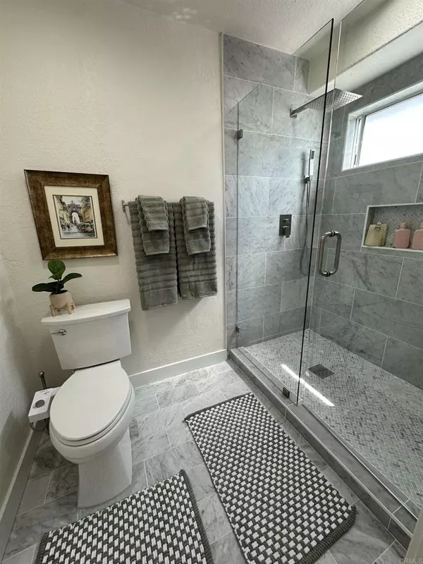Carlsbad, CA 92010,2663 Sutter St