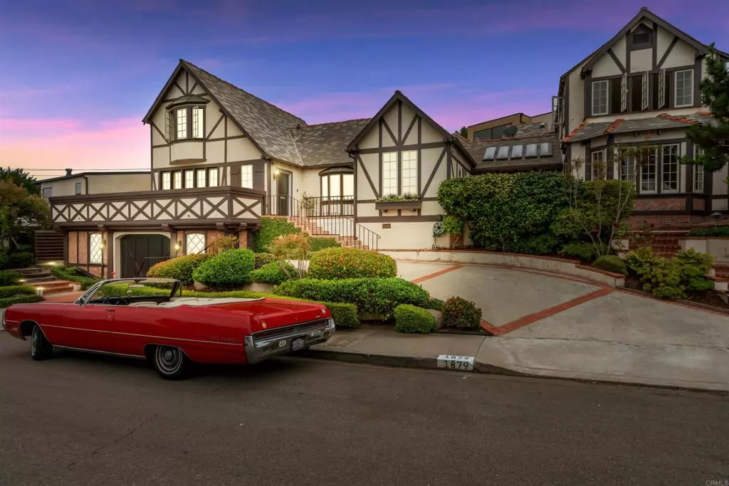 La Jolla, CA 92037,1879 Viking Way