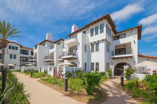 Carlsbad, CA 92009,7310 Estrella De Mar RD #14