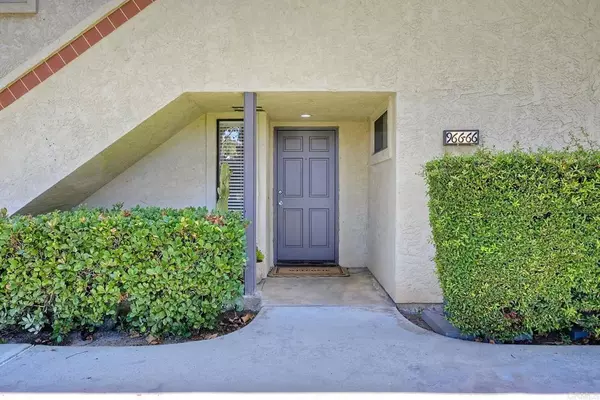 Vista, CA 92081,966 Lupine Hills Dr #66