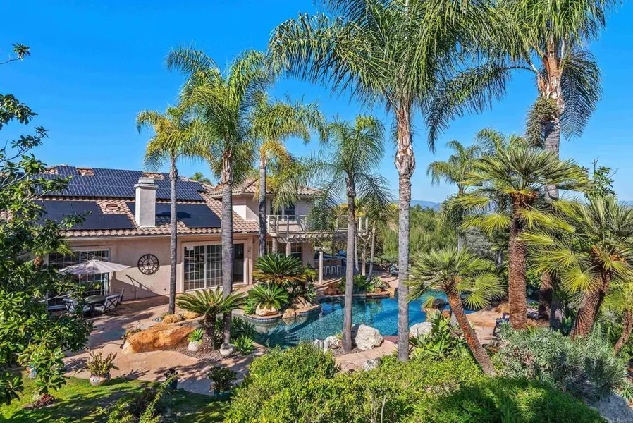 2034 Ridgecrest PL, Escondido, CA 92029