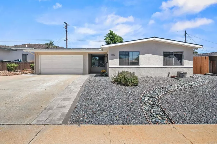 1705 Pepperwood DR, El Cajon, CA 92021