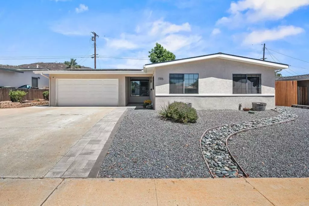 El Cajon, CA 92021,1705 Pepperwood DR