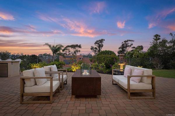 Solana Beach, CA 92075,1108 Via Mil Cumbres