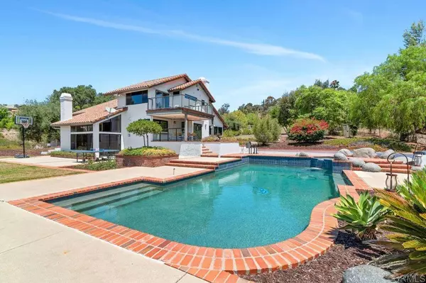 Escondido, CA 92029,3453 Via Loma Vista