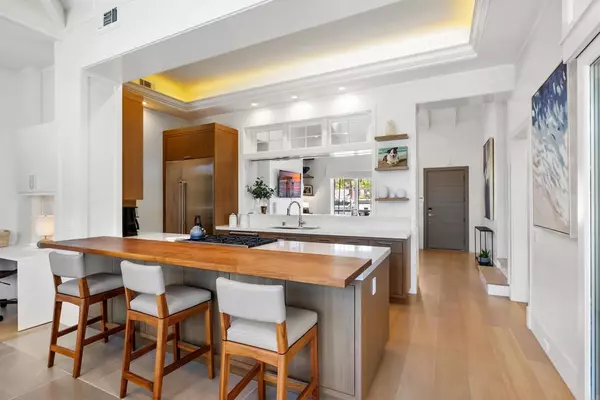 Del Mar, CA 92014,236 24Th ST