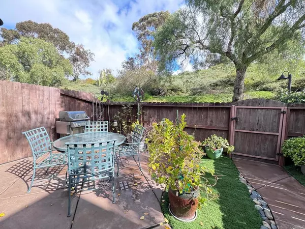 4485 Vision DR #4, San Diego, CA 92121