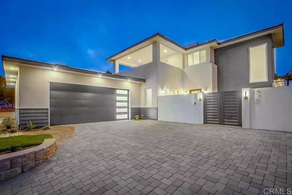 Carlsbad, CA 92008,5380 Los Robles DR