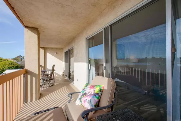 Carlsbad, CA 92008,2475 Jefferson #103