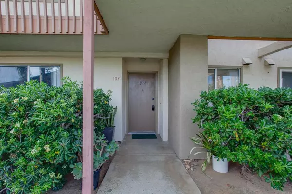 Carlsbad, CA 92008,2475 Jefferson #103