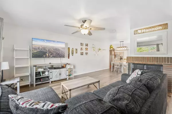 Escondido, CA 92025,1651 S Juniper St #210